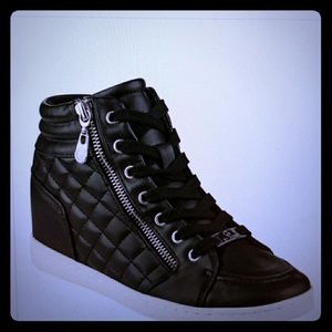 G by GUESS "Daryl" wedge sneakers